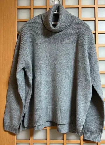 류조 LIU JO 터틀넥 스웨터 그레이 S 사이즈