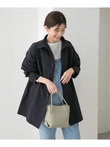 스탠드 칼라 미들 코트