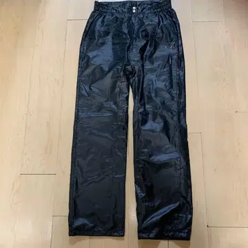 새상품급 PUMA 골프 방풍 방한 블랙 팬츠 지퍼 포켓 부착