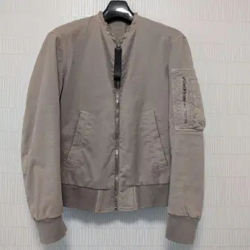 Neil Barrett 베이지 MA-1 자켓