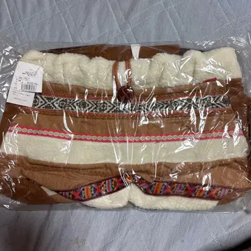 티티카카 에스닉 보아 사용 숄더백