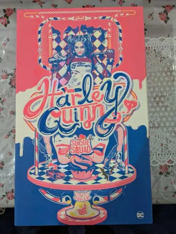 핫토이 할리 퀸 피규어 (일반 버전)