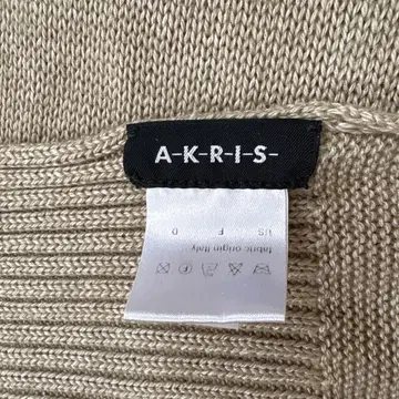 AKRIS 아크리스 캐시미어 100% 패브릭 이탈리아 베이지 니트 스톨