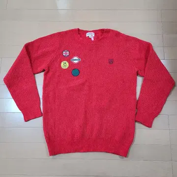 JACK BUNNY 와펜 포함 레드 스웨터 5