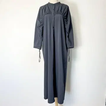 새상품급 KBF 개더 절개 롱 원피스 그레이 스트레치 프리 사이즈