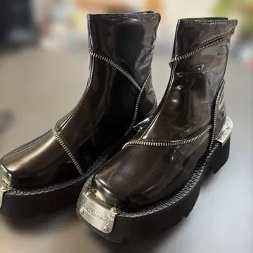 블랙 통굽 부츠 지퍼 포함