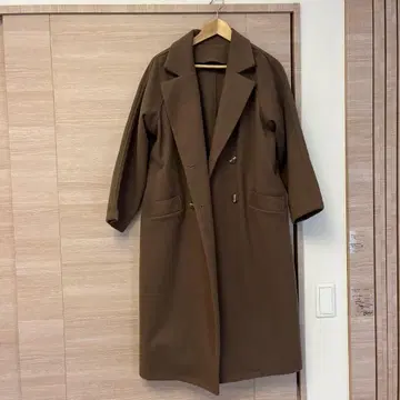 브라운 롱 코트