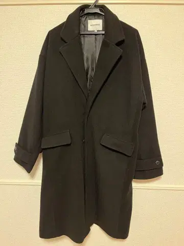 블랙 체스터 코트