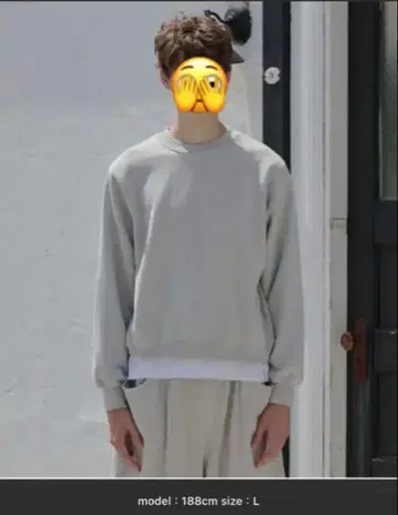 크루넥 맨투맨 그레이