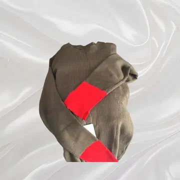 바이컬러 니트 소프트 터치 변칙 짜임