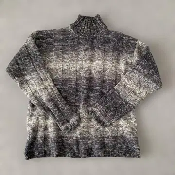 peter luger 터틀넥 니트 L 사이즈 그레이 계열