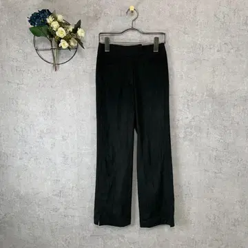 [ 구제 의류 ] PRALINE 여성용 캐주얼 팬츠 인조 가죽 카키 XS