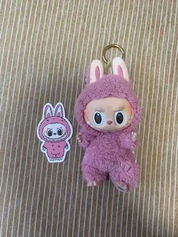 러브브 LABUBU 마카롱 Lychee Berry 라이치베리 핑크