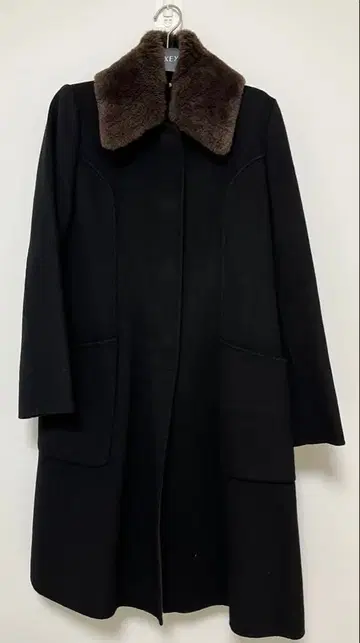 FOXEY 블랙 롱 코트 퍼 포함