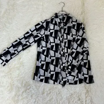 띠어리 럭스 모노톤 기하학 패턴 보타이 블라우스 32