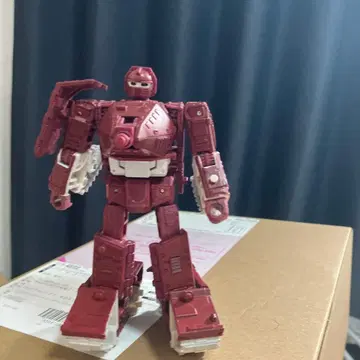 트랜스포머 오토봇 워패스 워패스 킹덤 KD-06