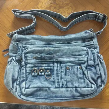 데님 숄더백 프론트 포켓 부착