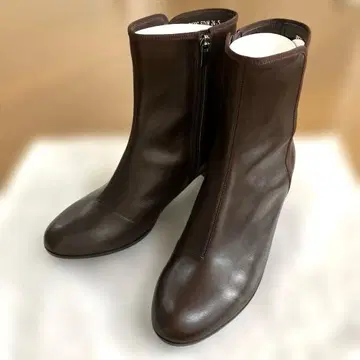 [ 미사용 새상품 ] REGAL 리갈 숏부츠 24.5 다크 브라운