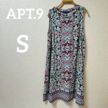 새상품급 APT.9 [ S ] 슬리브리스 무릎 기장 원피스