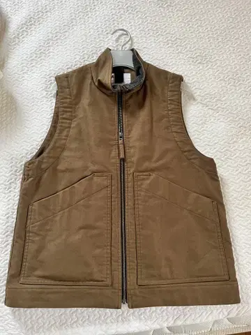 MHL. 21AW 베스트 M 카키 브라운