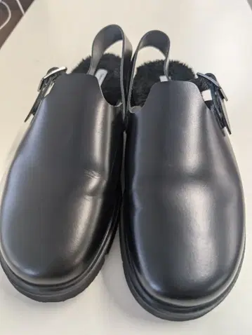 뷰티풀 슈즈 블랙 가죽 슬링백 슈즈