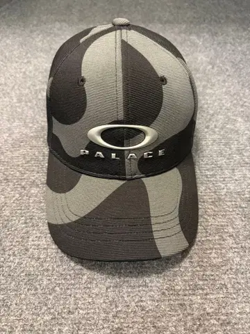palace oakley 캡 PALACE x Oakley
