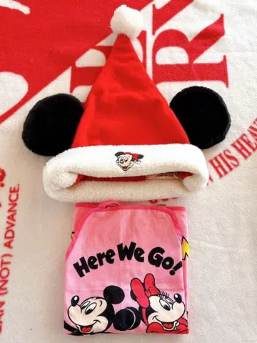 도쿄 디즈니랜드 미키 귀 달린 산타 모자 에이프런 세트 판매