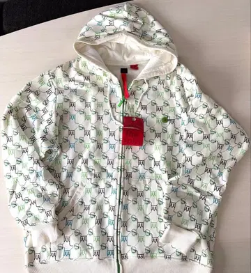 미사용 새상품 MASSIVE revolutions XL 정가 20540