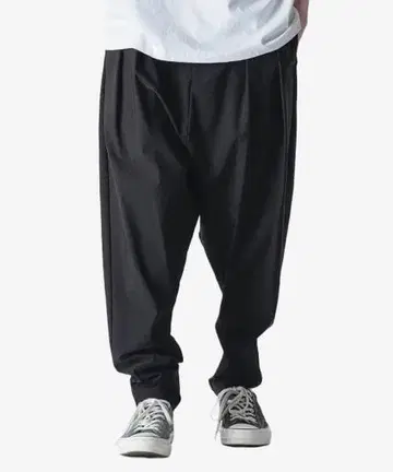 레어 셀 코드 사루엘 테이퍼드 팬츠 rehacer