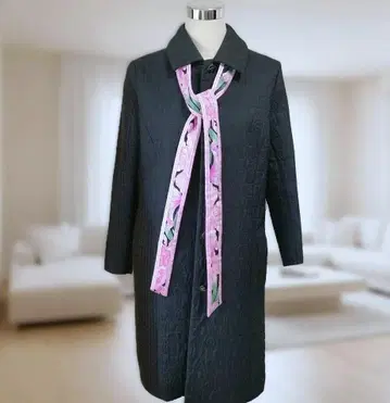 극히 최근 새상품 빅 사이즈 42 레오나르 코트 실크 13호 15호