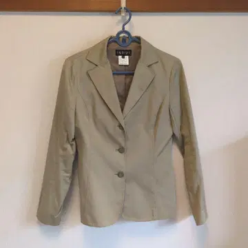 INDIVI 베이지 테일러드 자켓 38