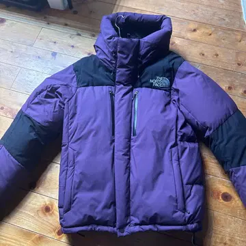 THE NORTH FACE 바르톨로 다운 자켓 퍼플/블랙