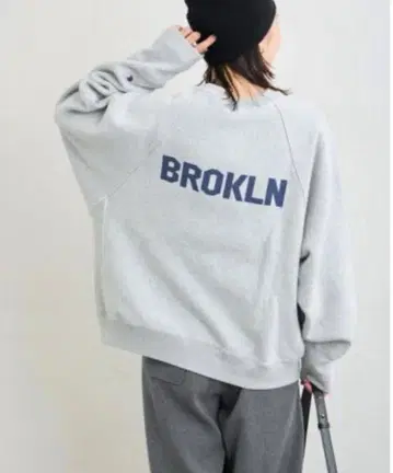 Champion BROKLN 맨투맨 그레이