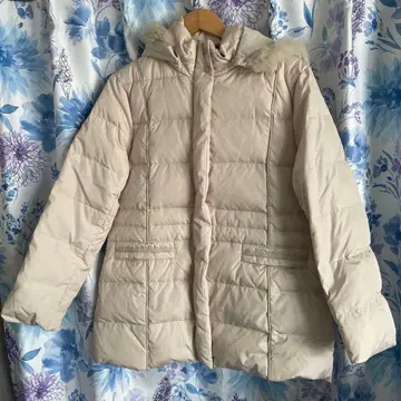 아이보리 후드 부착 다운 자켓 M~L
