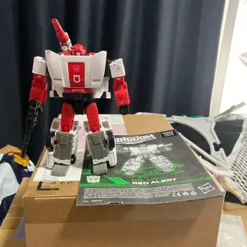 트랜스포머 킹덤 레드 알러트