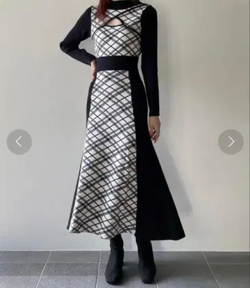 NOMAE 다이아 무늬 체크 니트 원피스