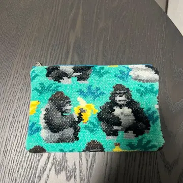 러브리 바이 페이러 고릴라