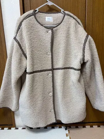 LOWRYS FARM 보아 자켓 베이지