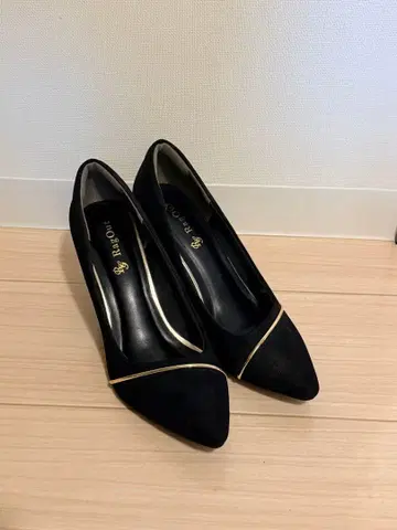 블랙 스틸레토 펌프스