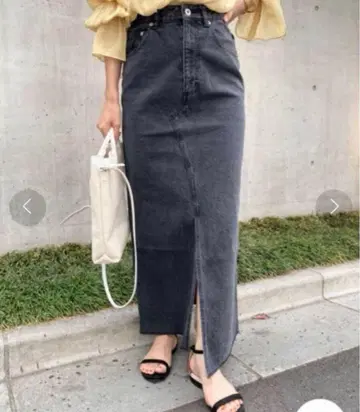 shenery 앞 슬릿 데님 스커트