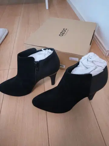 OZOC 블랙 스웨이드 하이힐