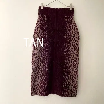 TAN 레오파드 자카드 하이웨스트 니트 스커트