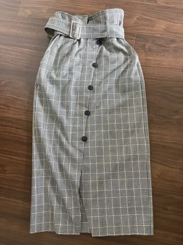 SNIDEL 체크 무늬 타이트 스커트