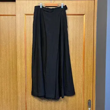 새상품 universal tissu 랩 큐롯 팬츠