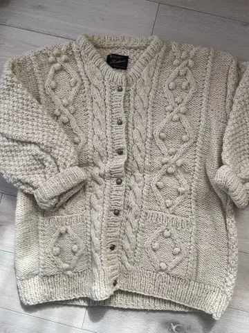 Kastane 아이보리 케이블 니트 가디건