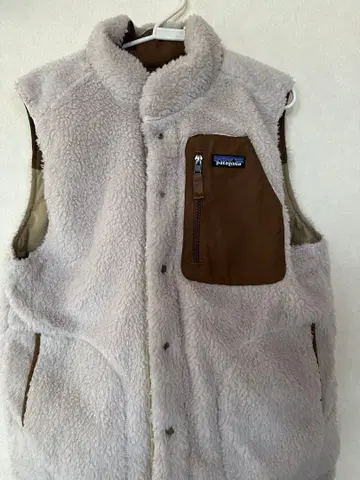 Patagonia 리버서블 베스트 베이지/브라운