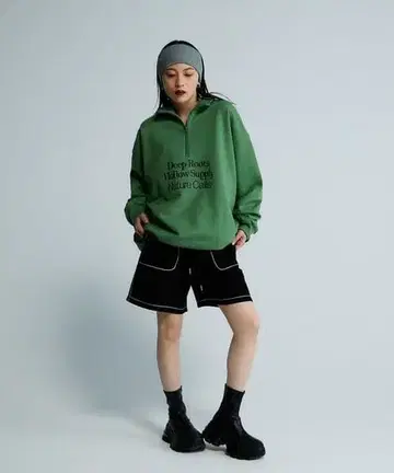 지나시스 [ Les Fleurs ] 로고 하프 ZIP 맨투맨