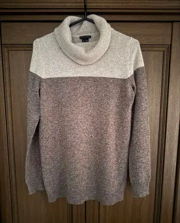 띠어리 터틀넥 니트