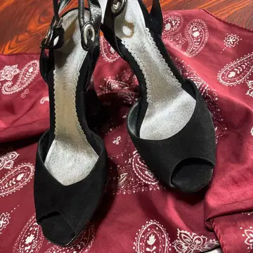 아르마니 블랙 오픈토 샌들 37 사이즈