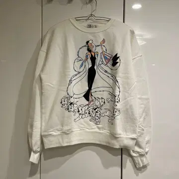 크루엘라 트레이닝복